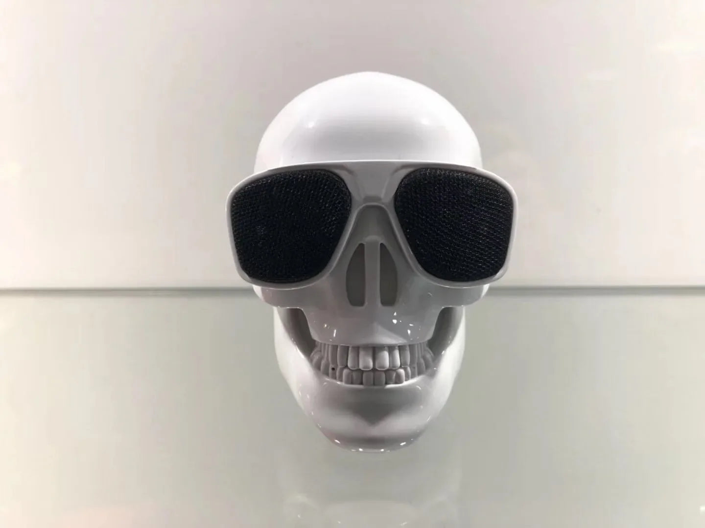 Portable Mini-Skull Speakers Little Skull Wireless Bluetooth Cartoon Bones Ghost Head Small Compatible 5W Hd Stereo Woofer Music
