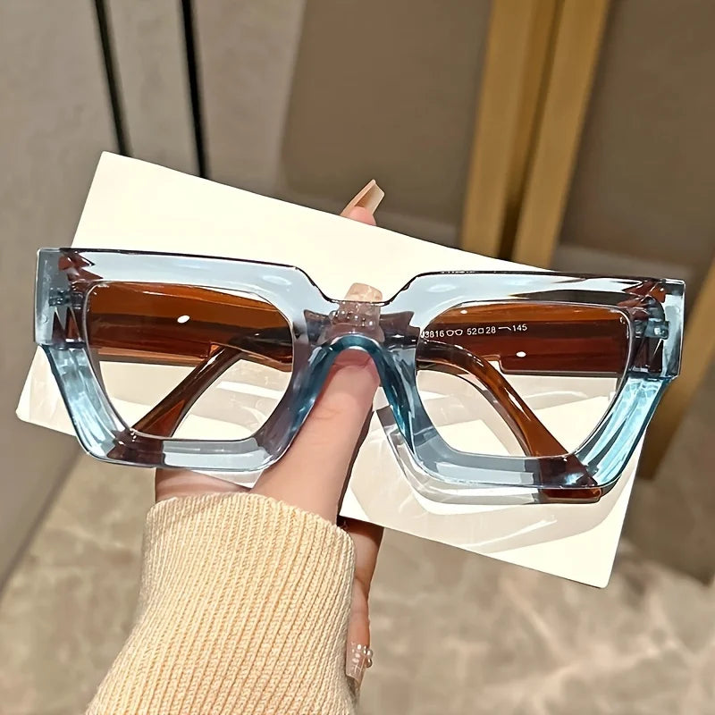 Y2K Oversized Clear Lens Glasses with Leopard Print Frame, Blue Light Blocking, Fashionable Accessory for Casual Attire
