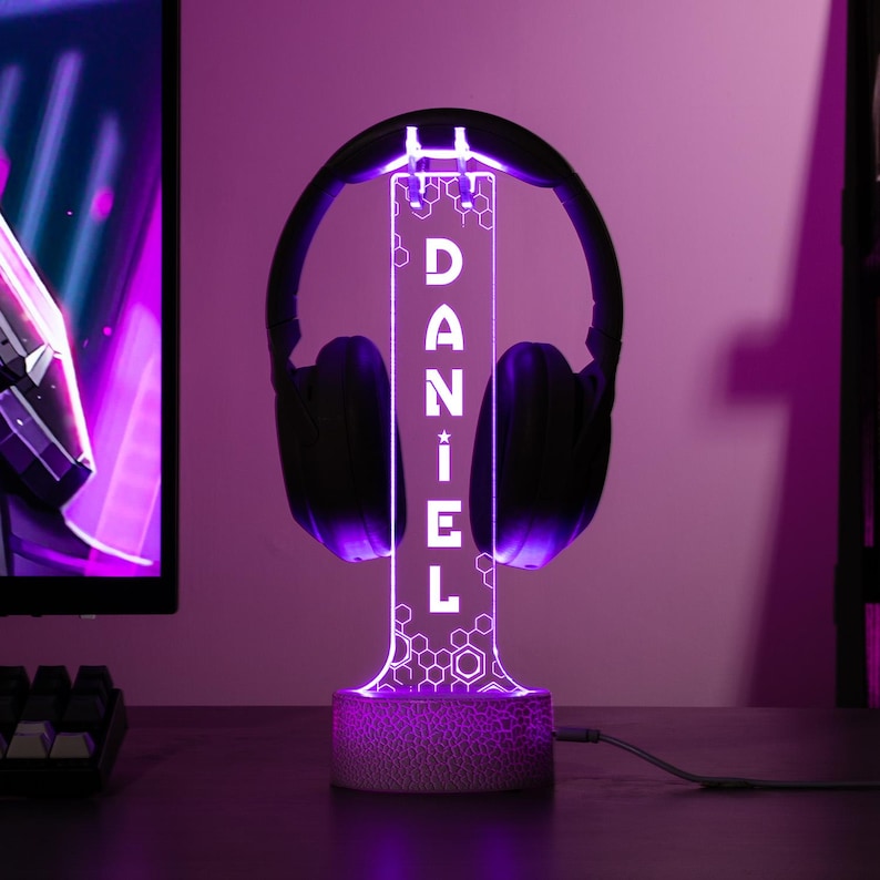 Soporte para auriculares LED personalizado con luces, expositor de auriculares personalizado, organizador de escritorio para gamers, regalo único para novios o adolescentes gamers.