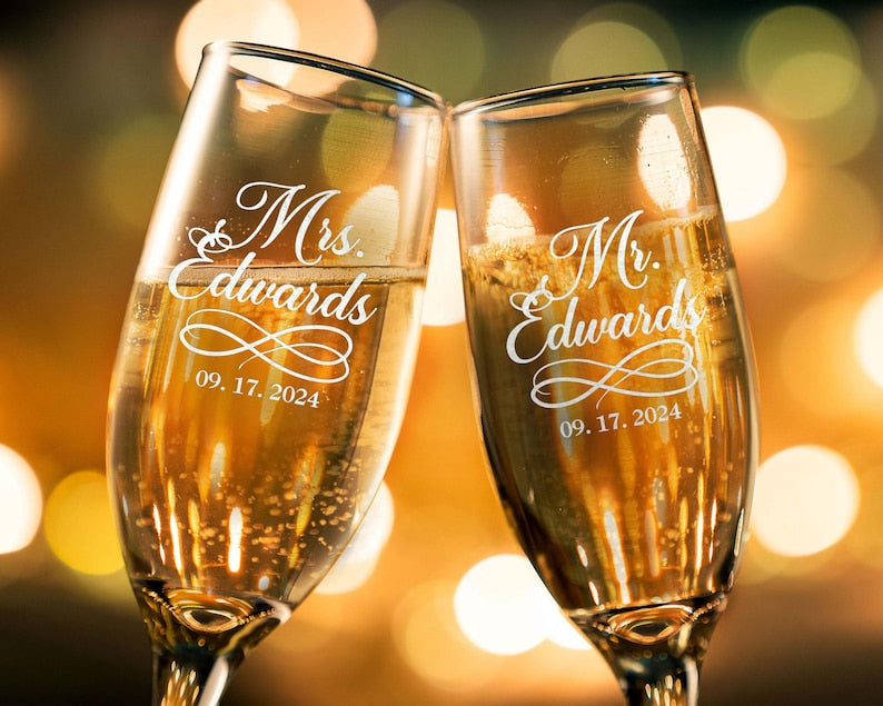 Juego de 2 copas de champán personalizadas, copas de boda para el Sr. y la Sra., regalo de boda personalizado, copas de brindis grabadas para los novios.